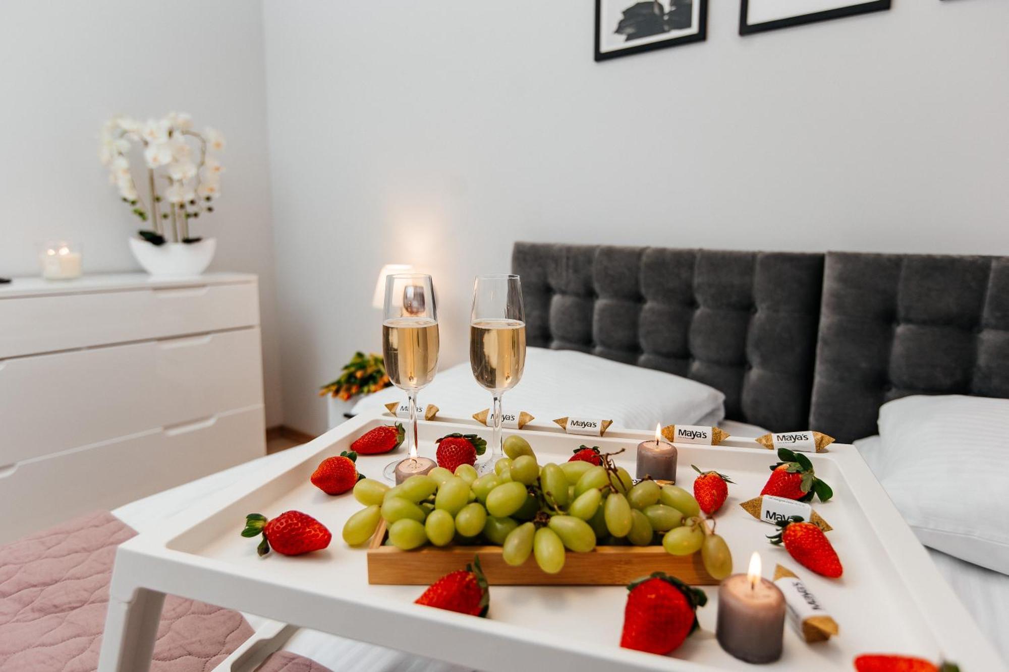 Maya'S Flats & Resorts 42 - Swietej Barbary Gdansk Ngoại thất bức ảnh