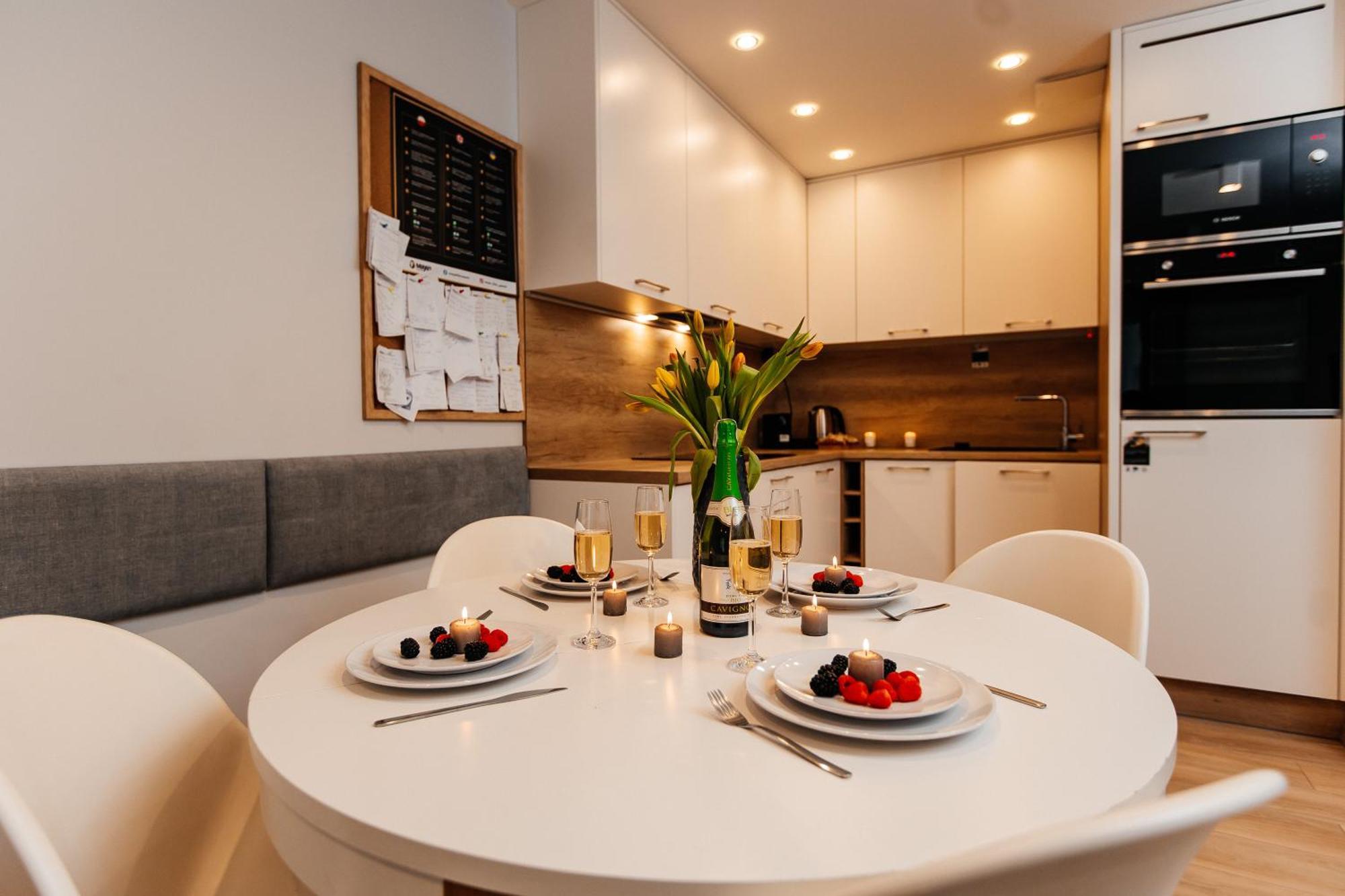 Maya'S Flats & Resorts 42 - Swietej Barbary Gdansk Ngoại thất bức ảnh